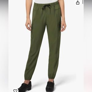 Carhartt Women’s Cross-Flex Jogger Scrub Pants